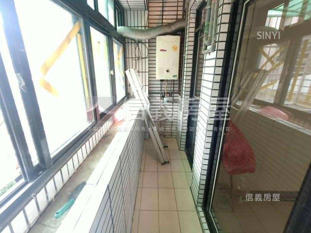 新埔低總新婚首購電梯兩房房屋室內格局與周邊環境