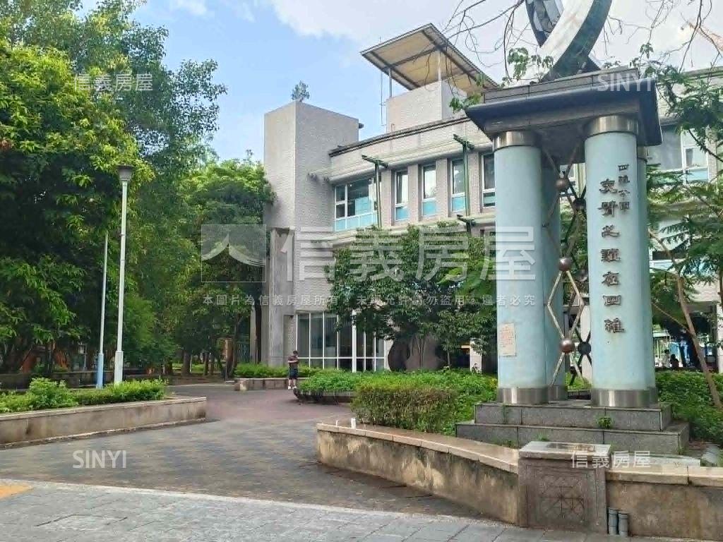 新埔低總新婚首購電梯兩房房屋室內格局與周邊環境