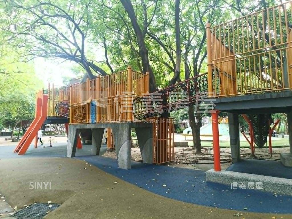 新埔低總新婚首購電梯兩房房屋室內格局與周邊環境