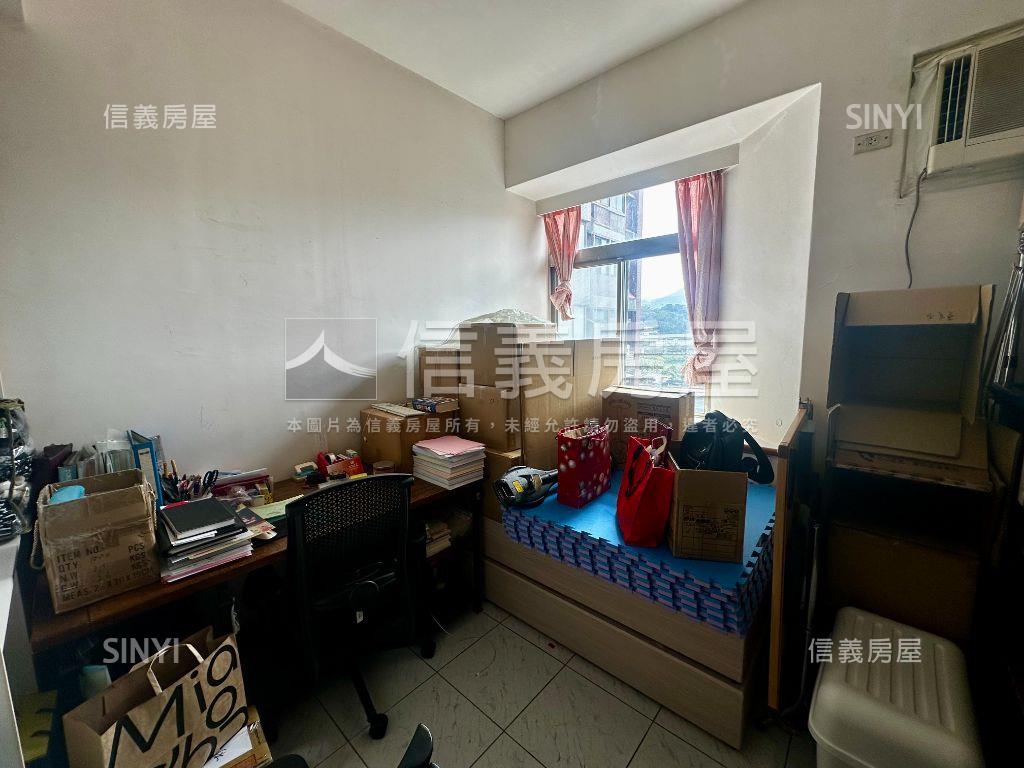 ”春之霖”大四房房屋室內格局與周邊環境