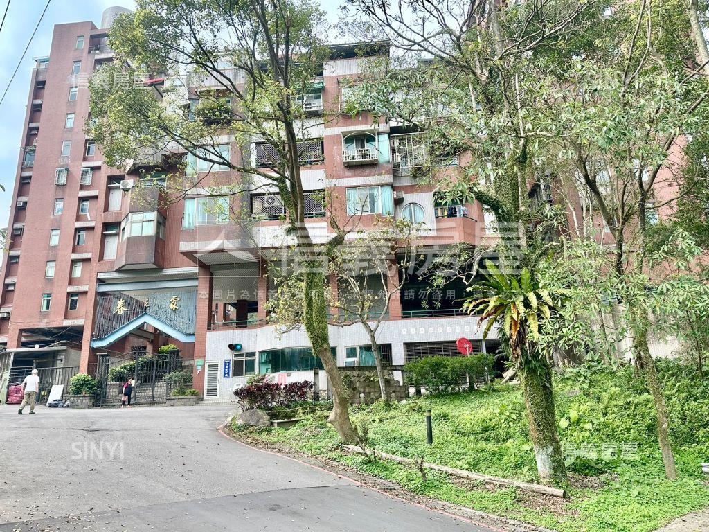 ”春之霖”大四房房屋室內格局與周邊環境