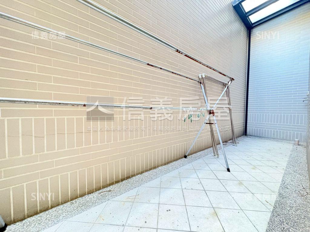 ＬＭ面寬雙車墅房屋室內格局與周邊環境