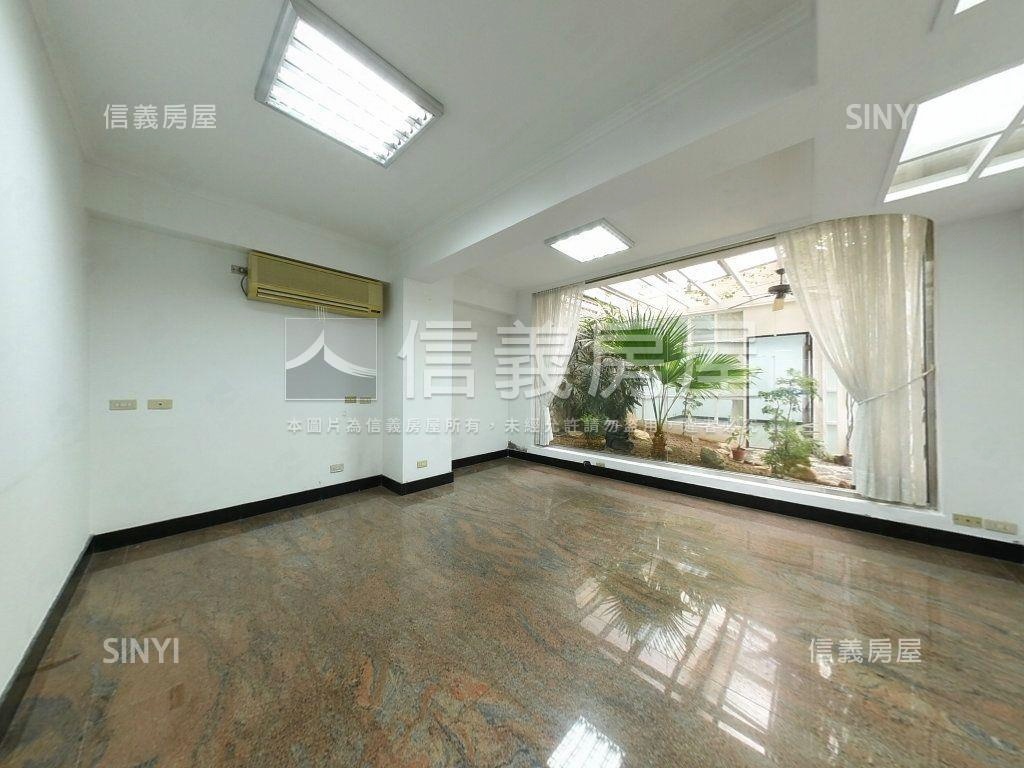 大空間店辦稀有釋出房屋室內格局與周邊環境