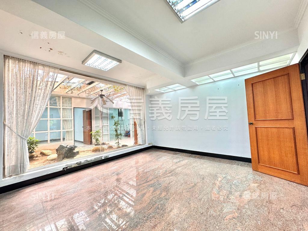 大空間店辦稀有釋出房屋室內格局與周邊環境
