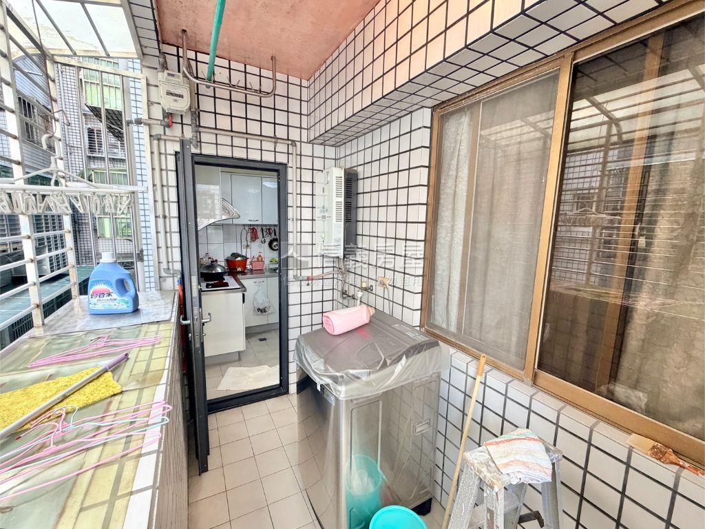 專任中興商圈正三房房屋室內格局與周邊環境