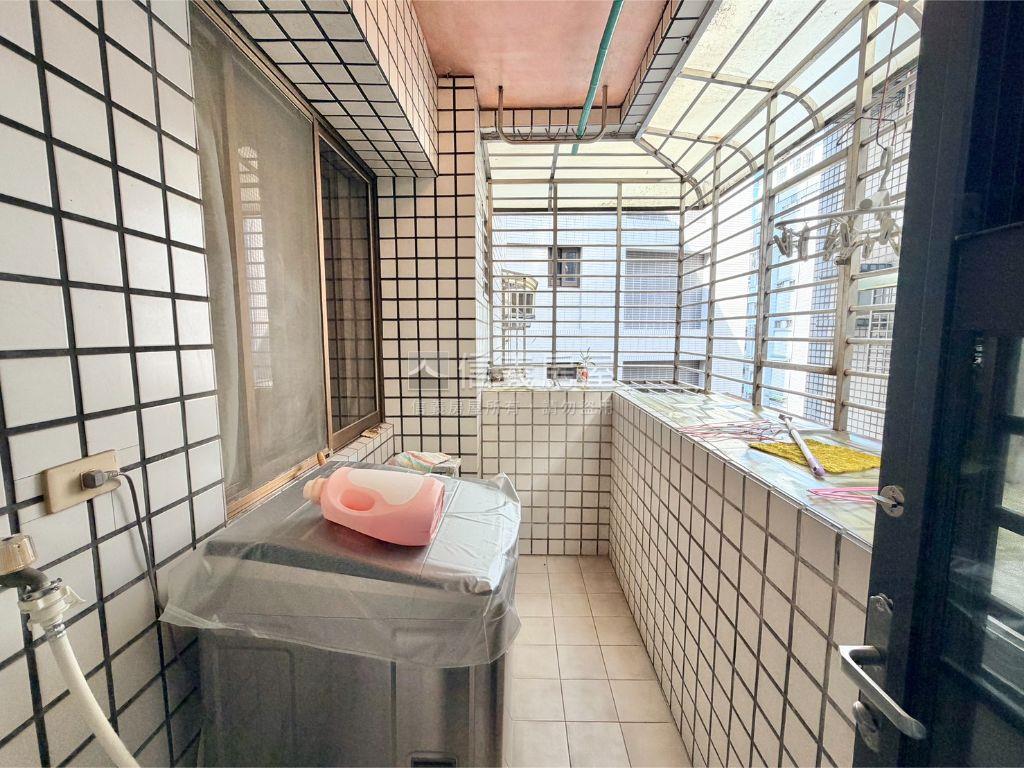 專任中興商圈正三房房屋室內格局與周邊環境