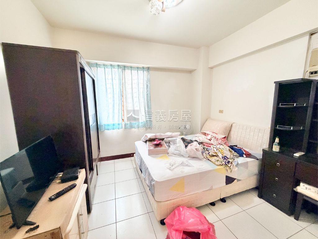 專任中興商圈正三房房屋室內格局與周邊環境