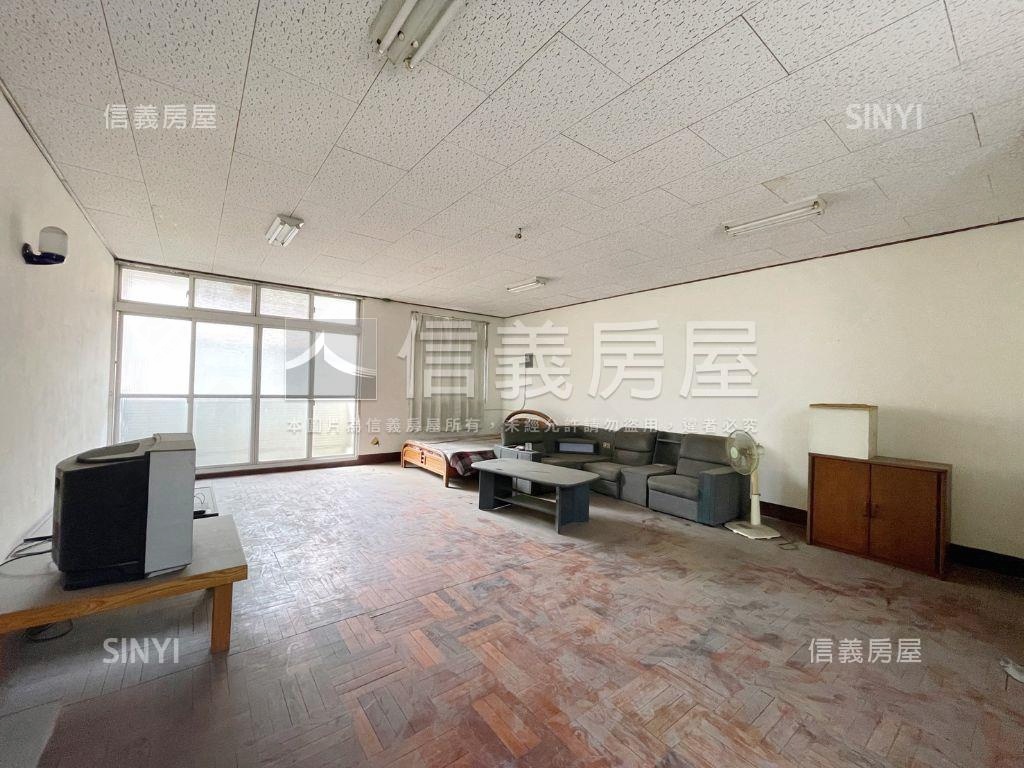 中興大學旁朝南日式別墅房屋室內格局與周邊環境