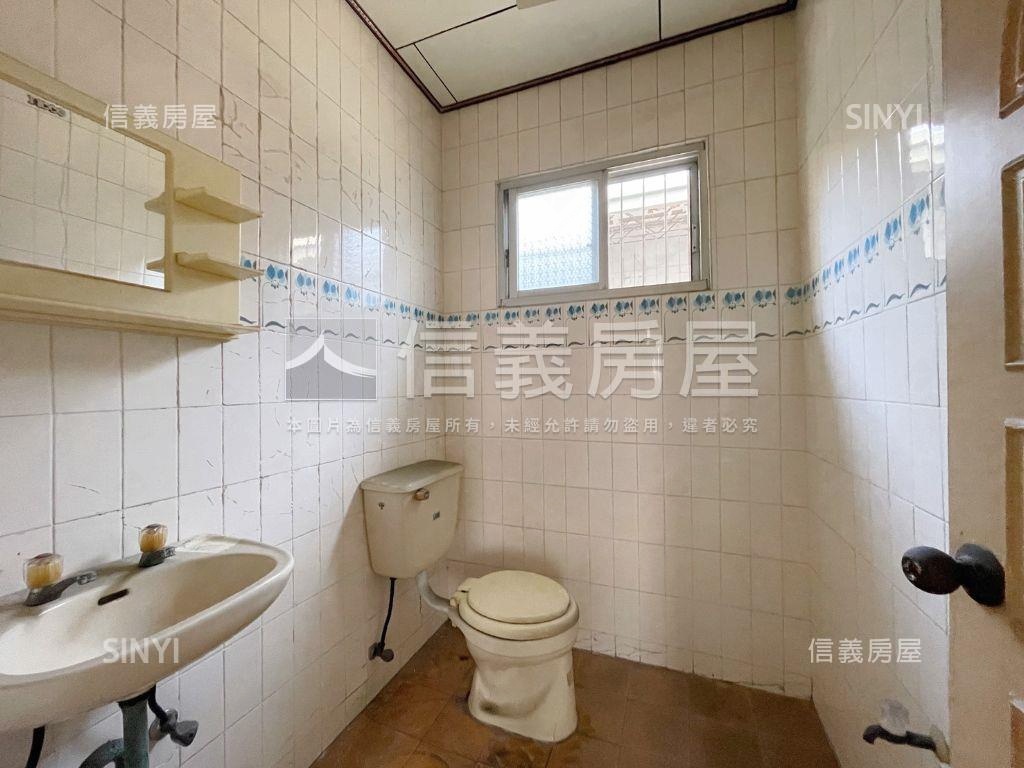 中興大學旁朝南日式別墅房屋室內格局與周邊環境