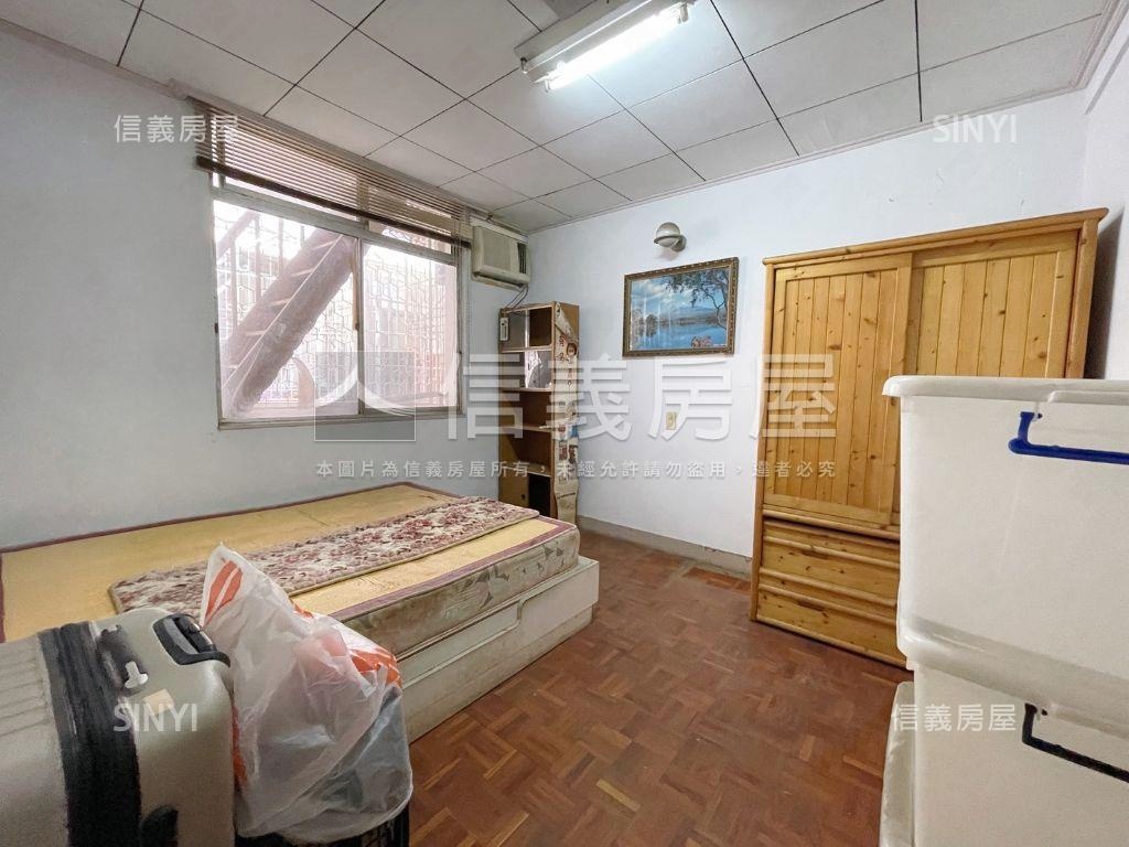 中興大學旁朝南日式別墅房屋室內格局與周邊環境