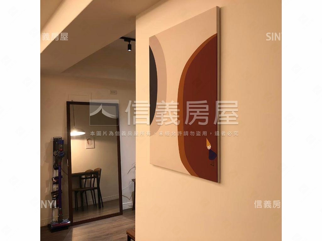 現代北歐風四房附平面車位房屋室內格局與周邊環境