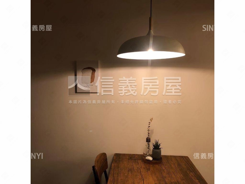 現代北歐風四房附平面車位房屋室內格局與周邊環境