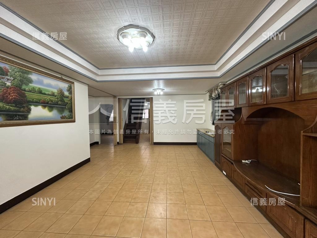 近成功國小樓中樓美寓房屋室內格局與周邊環境