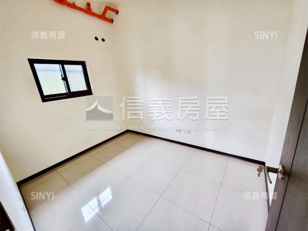 頂溪詠大賞邊間三房車位房屋室內格局與周邊環境