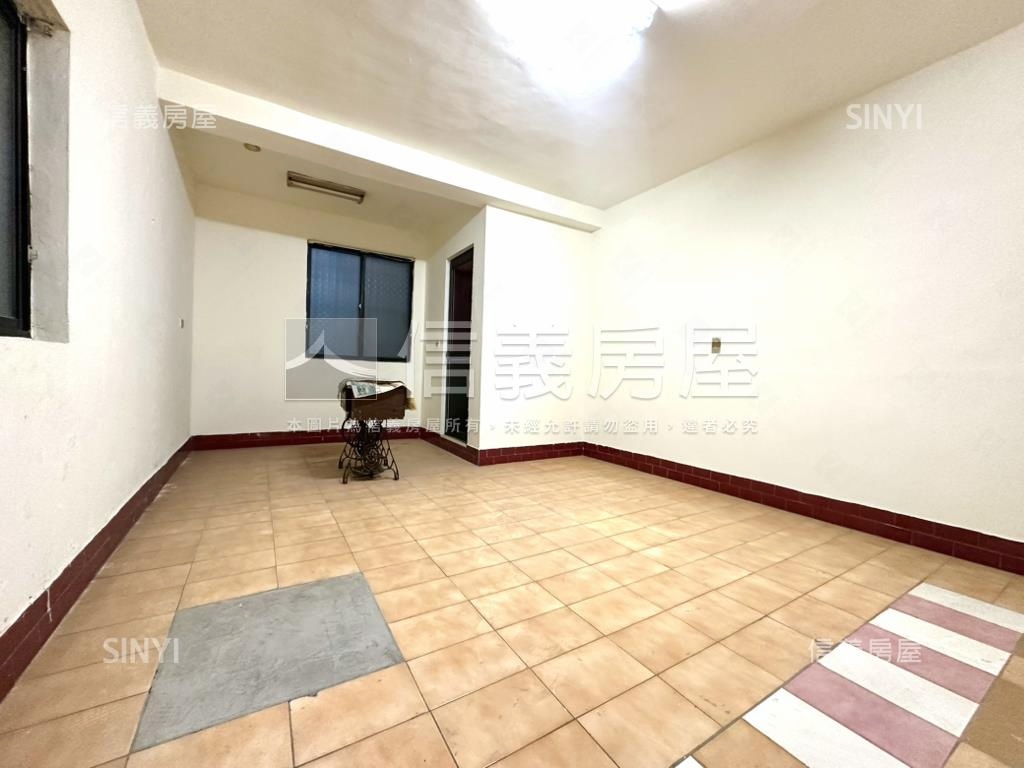 前鎮近捷運騎樓透天房屋室內格局與周邊環境