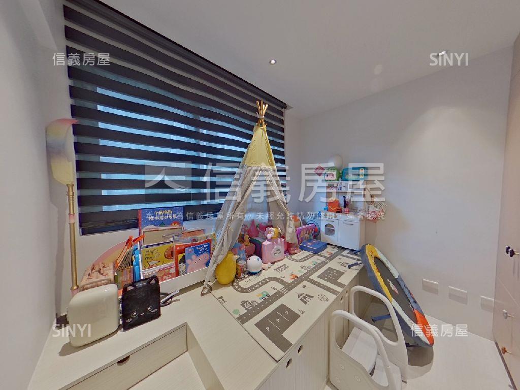 ８心８見質感３房房屋室內格局與周邊環境