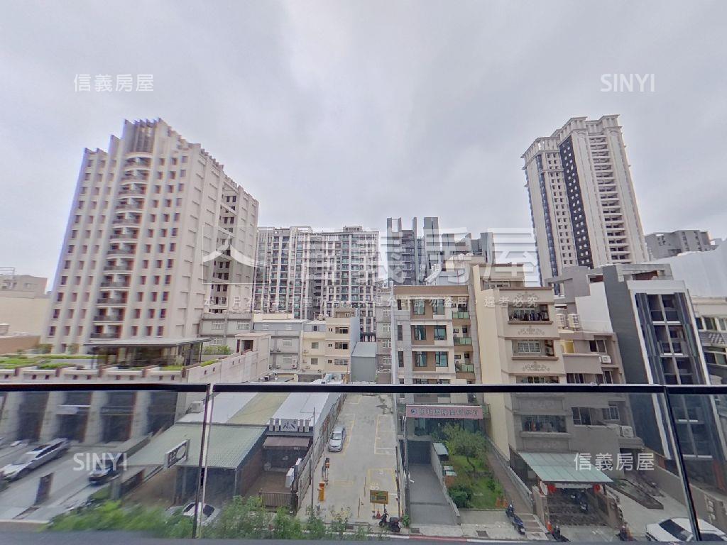 ８心８見質感３房房屋室內格局與周邊環境