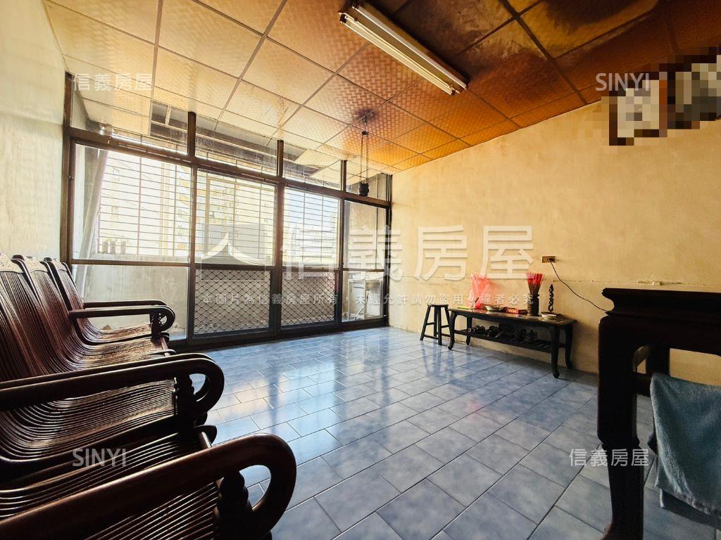 正向上路黃金透店稀有釋出房屋室內格局與周邊環境