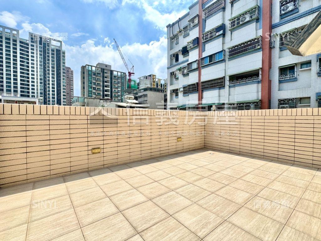 近高鐵邊間質感雙車墅房屋室內格局與周邊環境