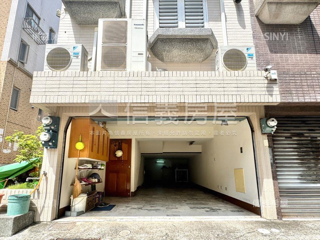 近高鐵邊間質感雙車墅房屋室內格局與周邊環境