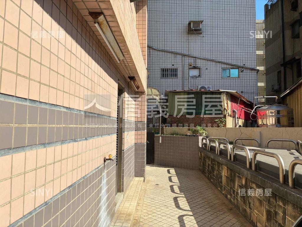 田美三街電梯四房視野戶房屋室內格局與周邊環境