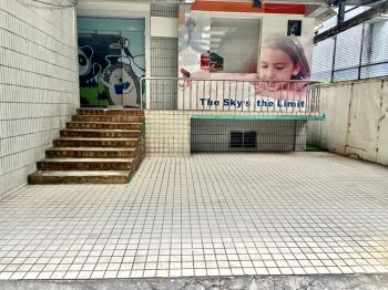 明湖邊間大空間金店面