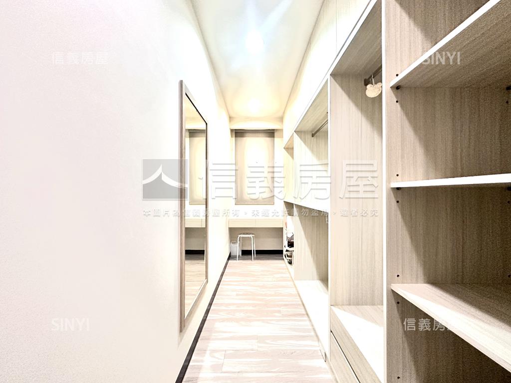 仁武輕屋齡精美車墅房屋室內格局與周邊環境