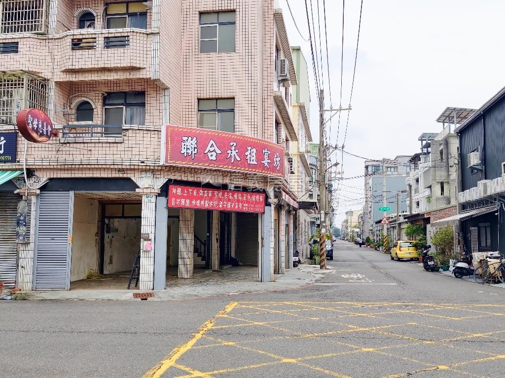 蚵寮大面寬三角窗透店房屋室內格局與周邊環境