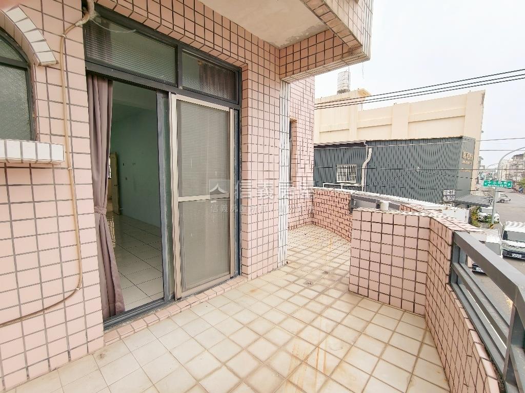 蚵寮大面寬三角窗透店房屋室內格局與周邊環境