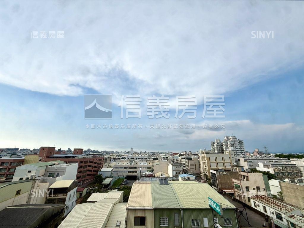 仁德交流道兩房房屋室內格局與周邊環境