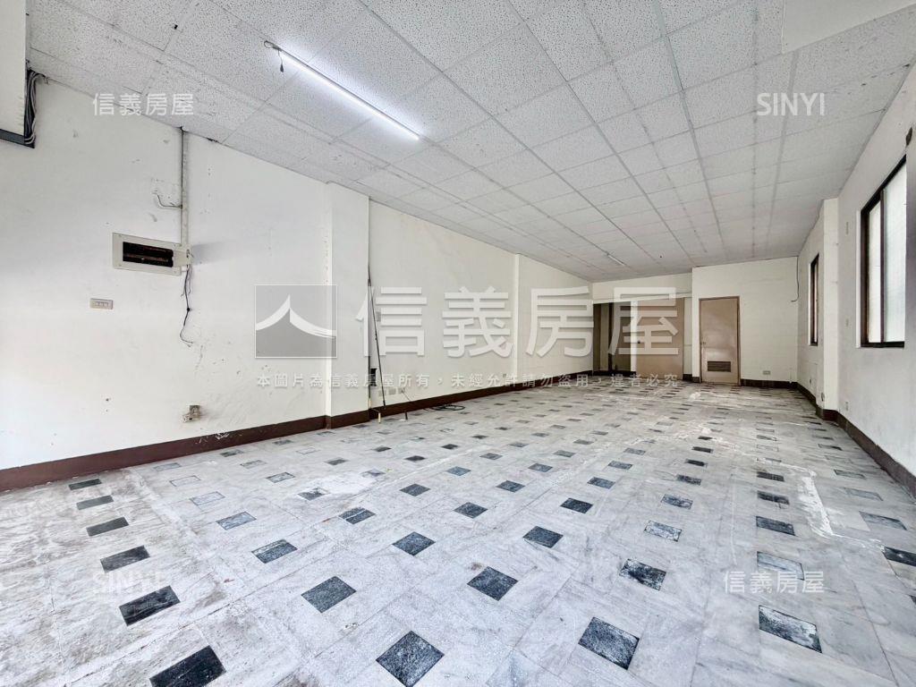 崇明路角窗店面房屋室內格局與周邊環境