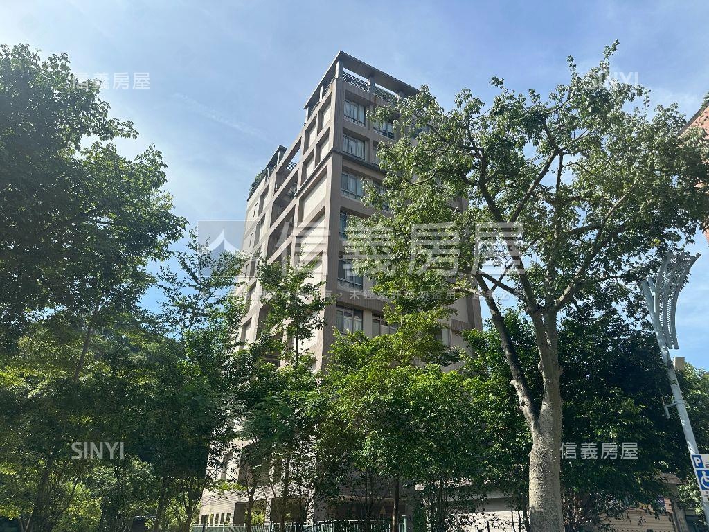 考試院挑高採光雅居房屋室內格局與周邊環境