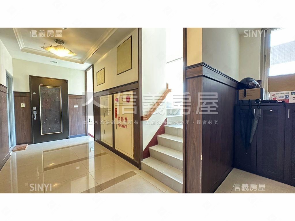 考試院挑高採光雅居房屋室內格局與周邊環境