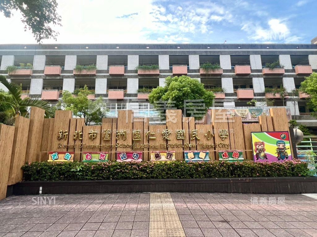 光輝燦爛。稀有邊間３樓房屋室內格局與周邊環境