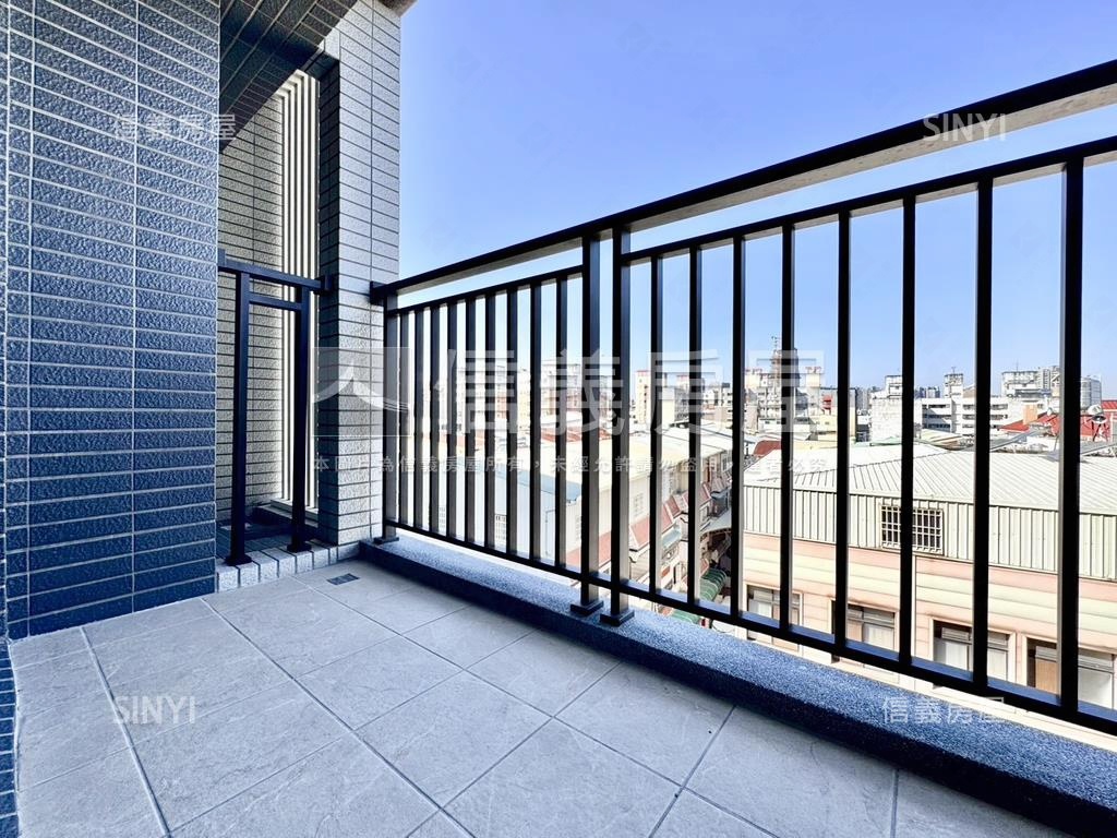 近１４期２房雙衛浴視野戶房屋室內格局與周邊環境