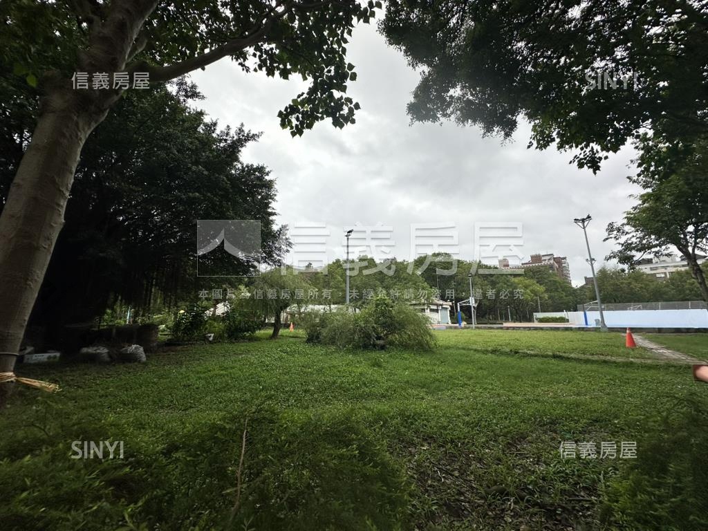 四號公園旁１樓店面房屋室內格局與周邊環境