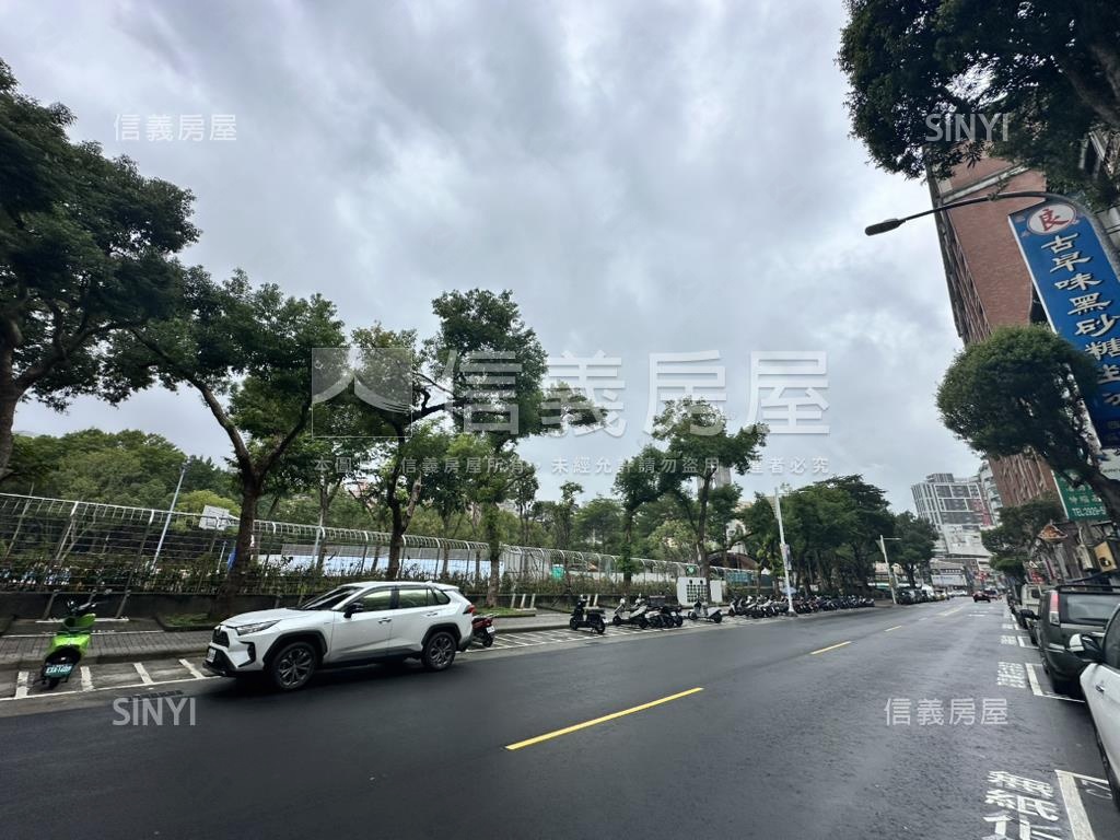 四號公園旁１樓店面房屋室內格局與周邊環境