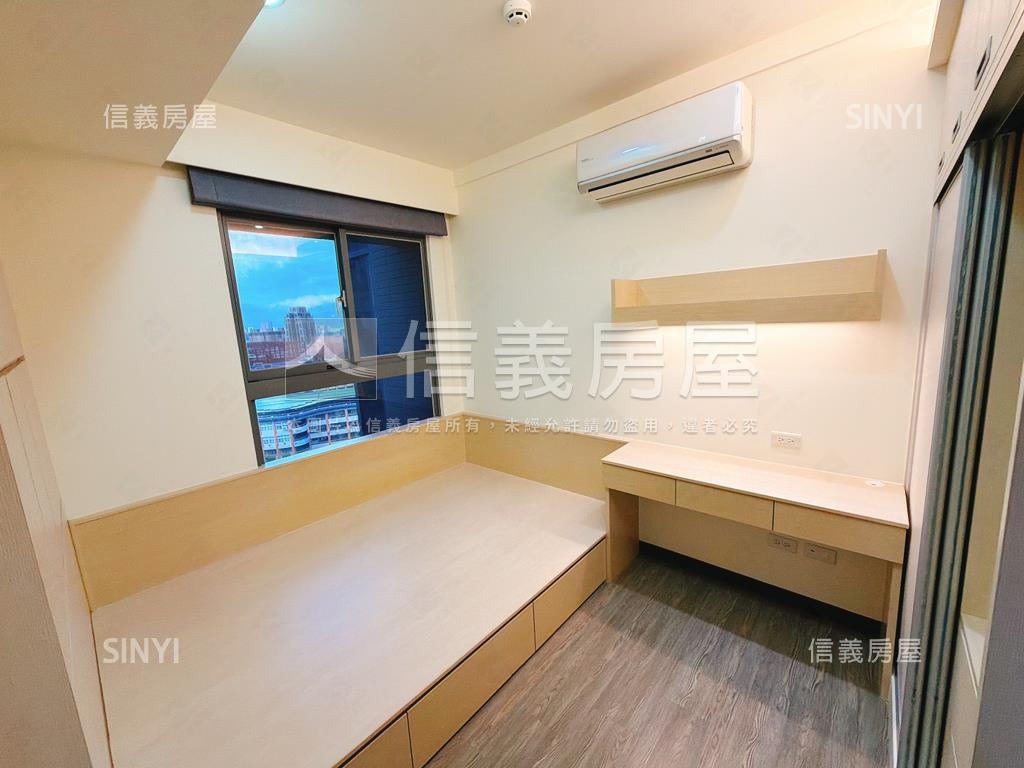 湛然豪景四房車位房屋室內格局與周邊環境