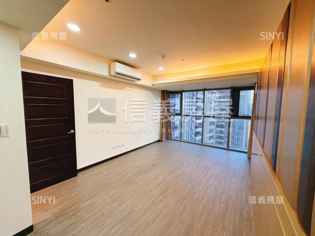 湛然豪景四房車位房屋室內格局與周邊環境