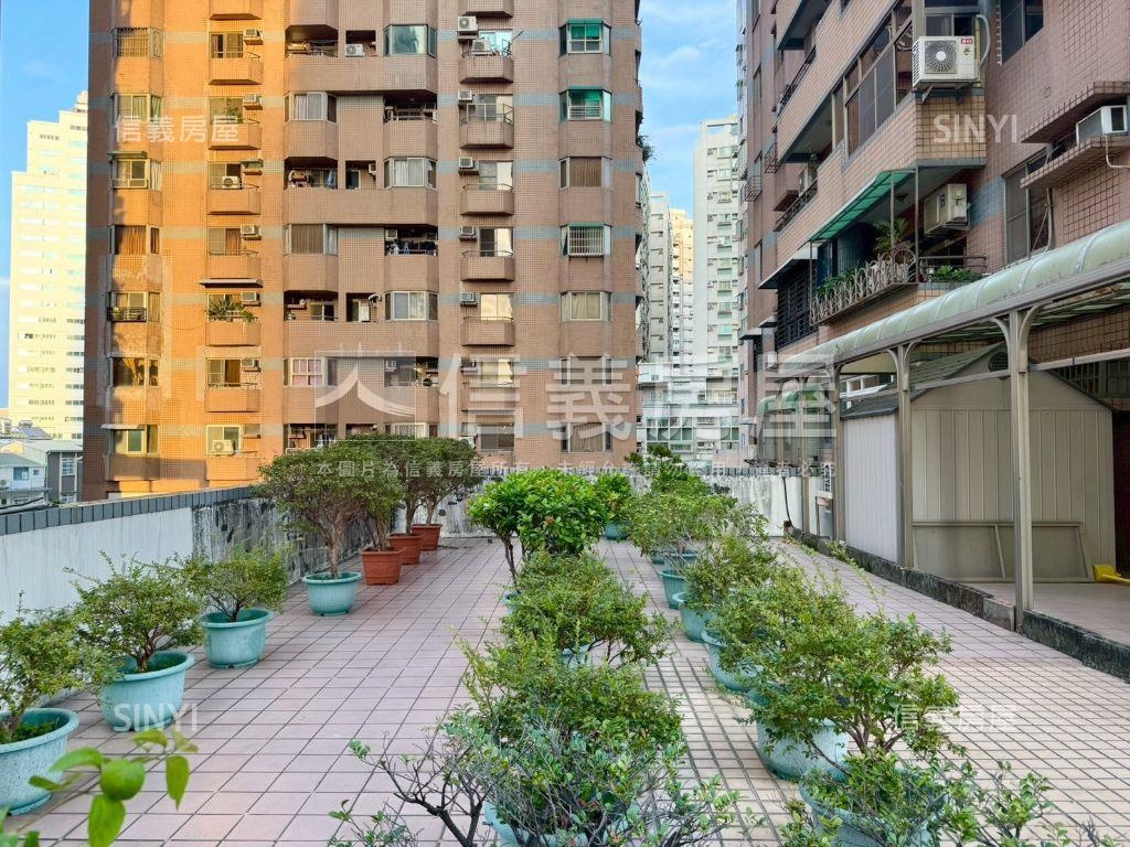 觀雲｜超大露臺四房平車房屋室內格局與周邊環境