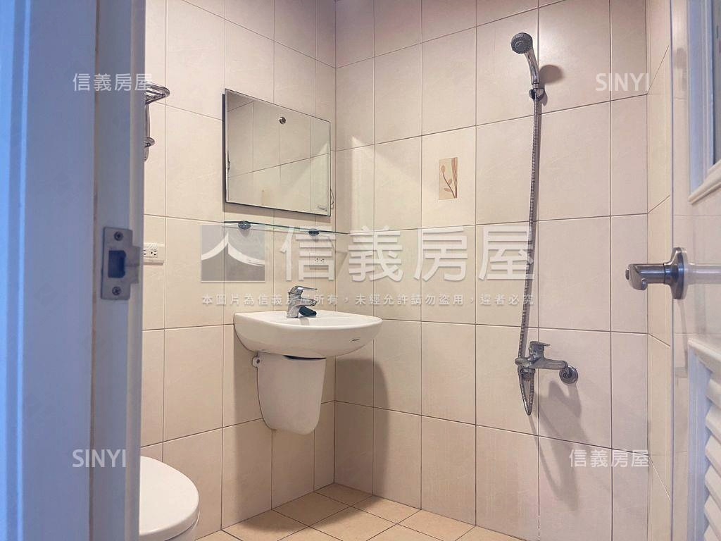 近ＳＯＧＯ一樓美寓房屋室內格局與周邊環境