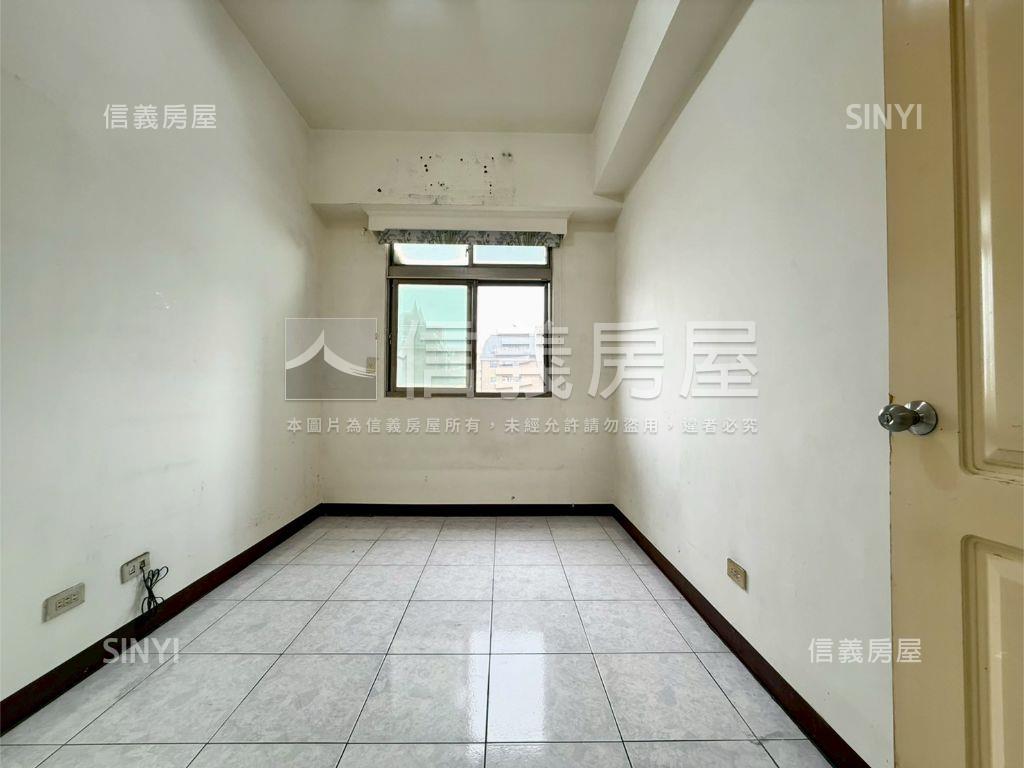 河堤X明誠|採光四房車位房屋室內格局與周邊環境