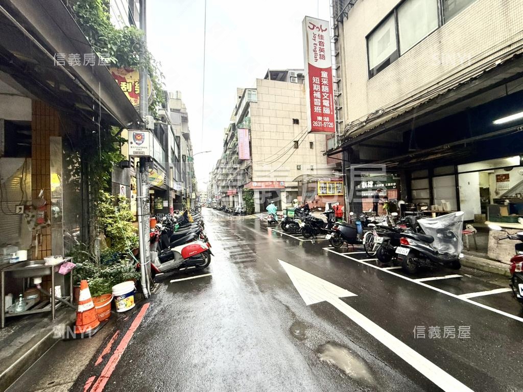 內湖黃金鬧區店面房屋室內格局與周邊環境