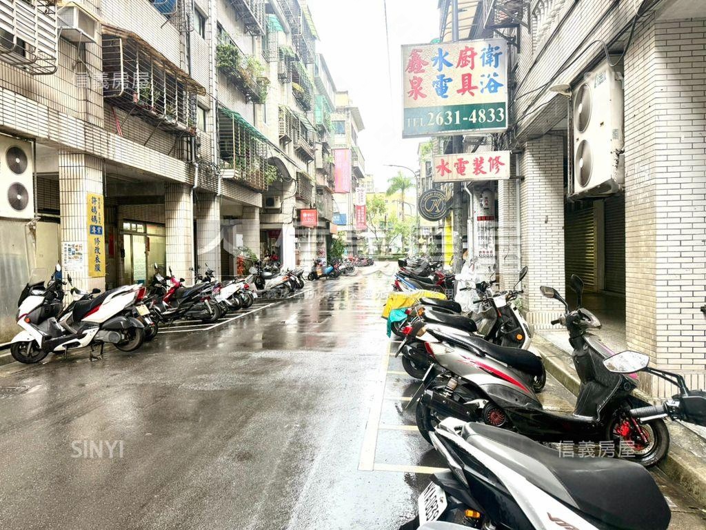 內湖康寧精華商圈店面房屋室內格局與周邊環境