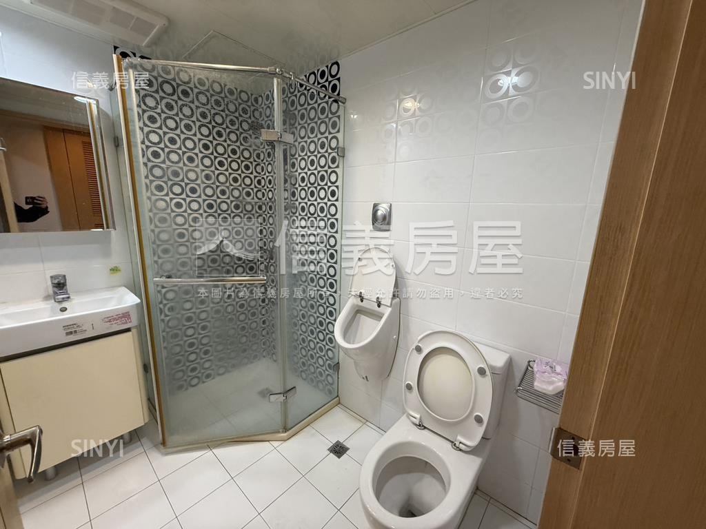 聽濤園附坡平車位房屋室內格局與周邊環境