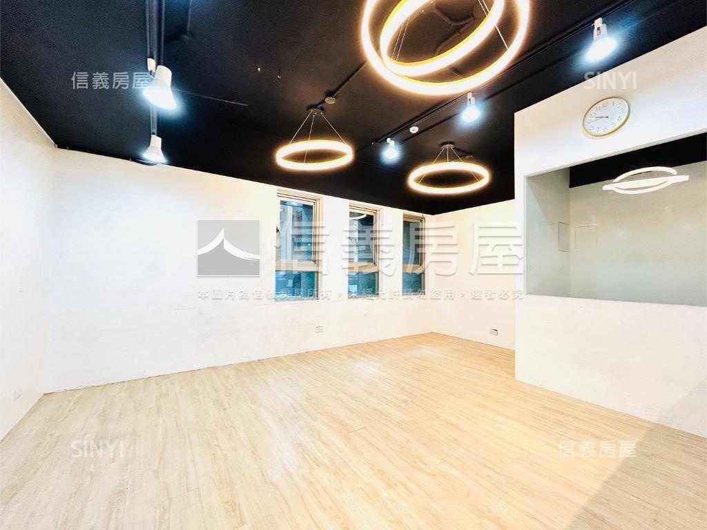 金湖路上燙金店面房屋室內格局與周邊環境
