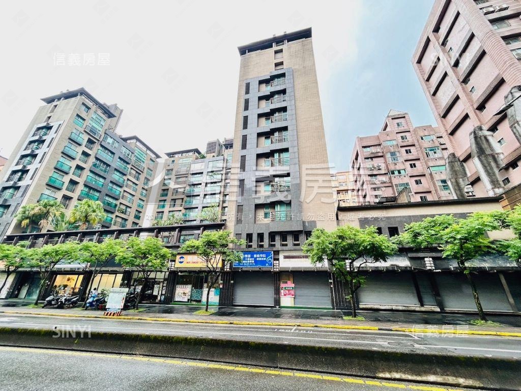 金湖路上燙金店面房屋室內格局與周邊環境