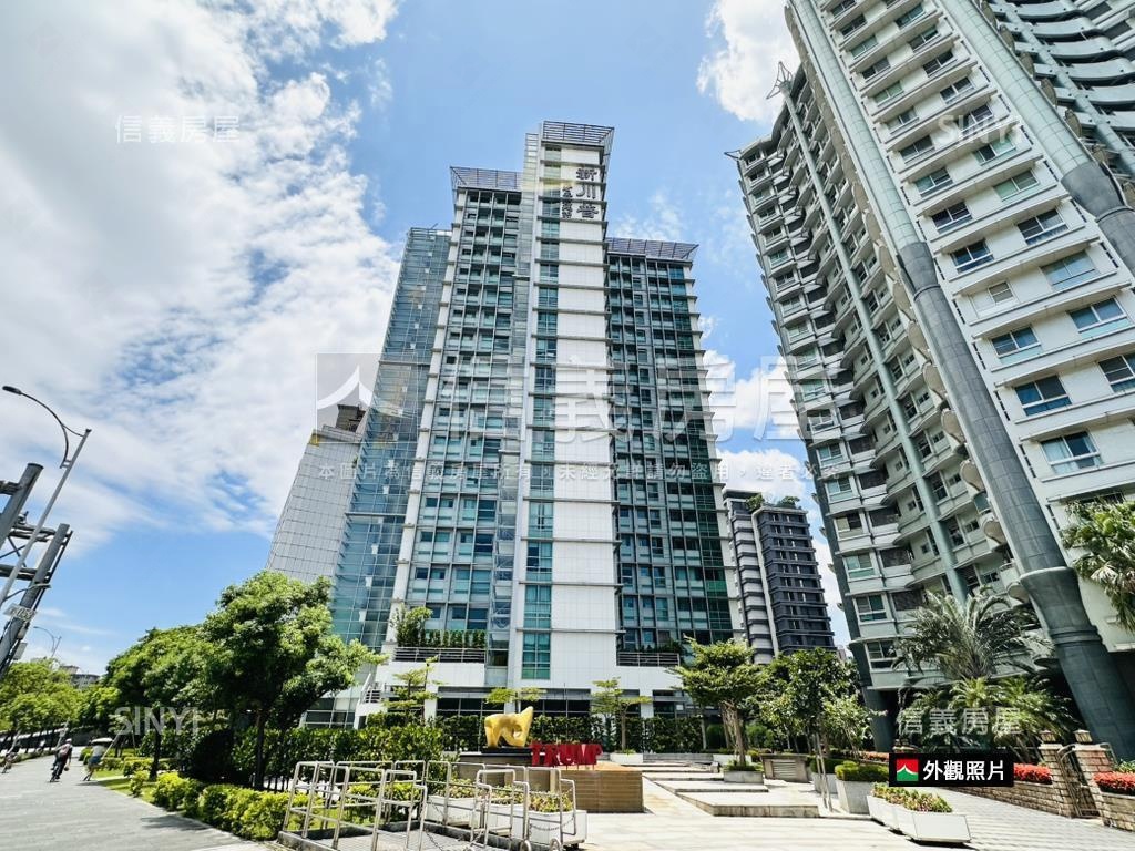 新川普。中庭居所房屋室內格局與周邊環境