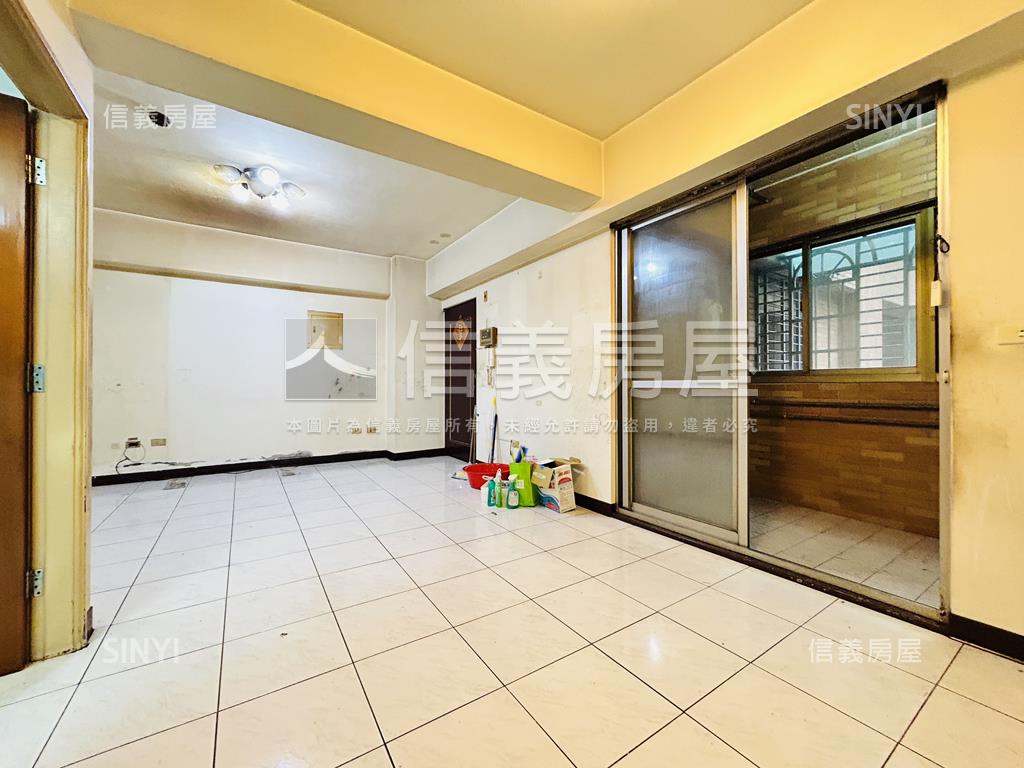 吉祥大園三房車位房屋室內格局與周邊環境