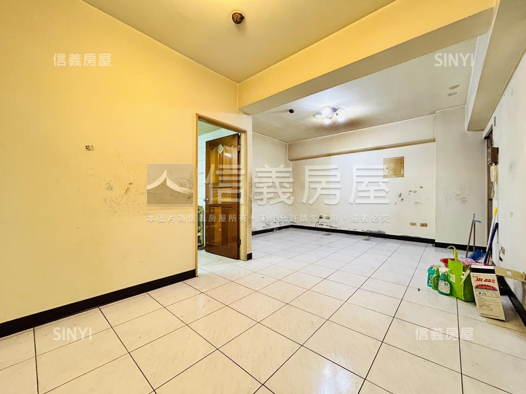 吉祥大園三房車位房屋室內格局與周邊環境